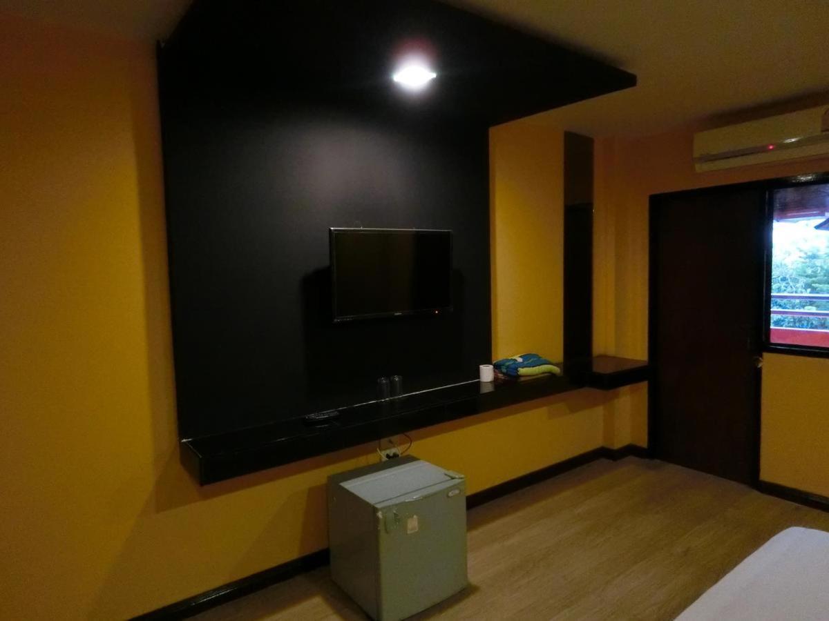 Newyork Suite Hotel Ban Ko  Экстерьер фото